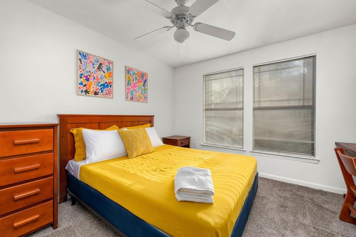 4Bd 2 Mi To Usf Free Pool + 24 Hour Gym Villa Tampa Eksteriør billede