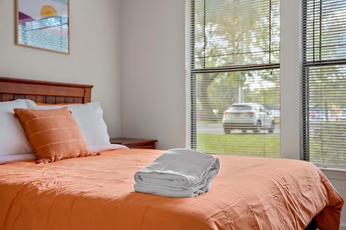 4Bd 2 Mi To Usf Free Pool + 24 Hour Gym Villa Tampa Eksteriør billede