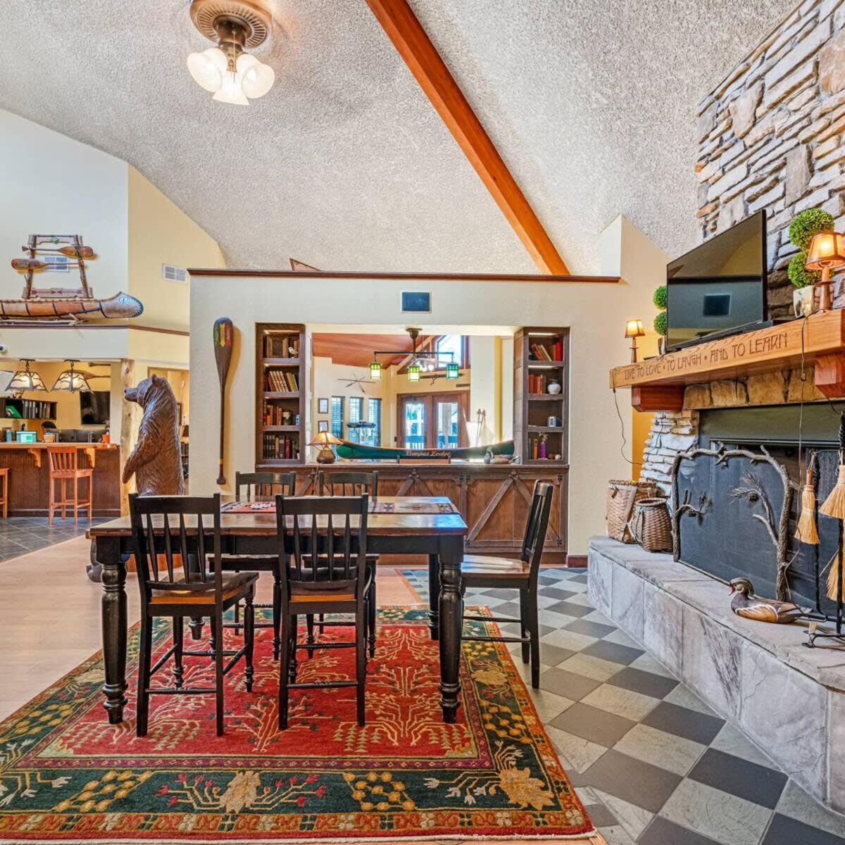 4Bd 2 Mi To Usf Free Pool + 24 Hour Gym Villa Tampa Eksteriør billede