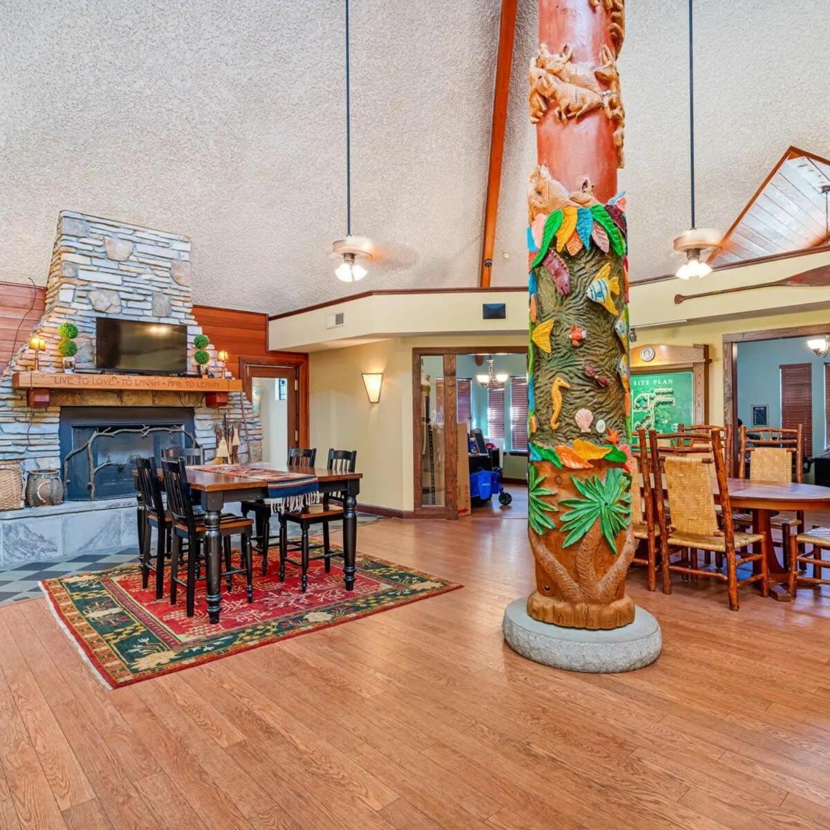 4Bd 2 Mi To Usf Free Pool + 24 Hour Gym Villa Tampa Eksteriør billede